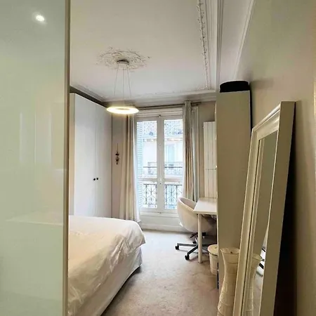 6p 3ch Champs Elysees *